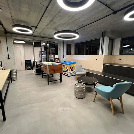 Vibe Station Loft By Zazi Hostel *