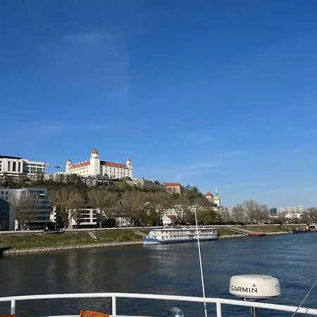 Vibe Loft Free Drink Daily By Zazi Bratislava