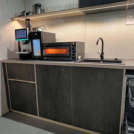 Vibe Loft Free Drink Daily By Zazi Братислава