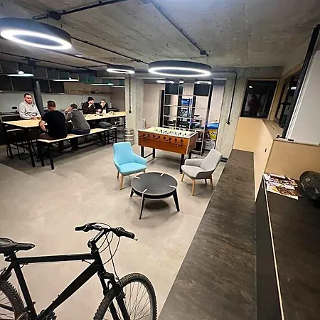 Vibe Loft Free Drink Daily By Zazi 호스텔