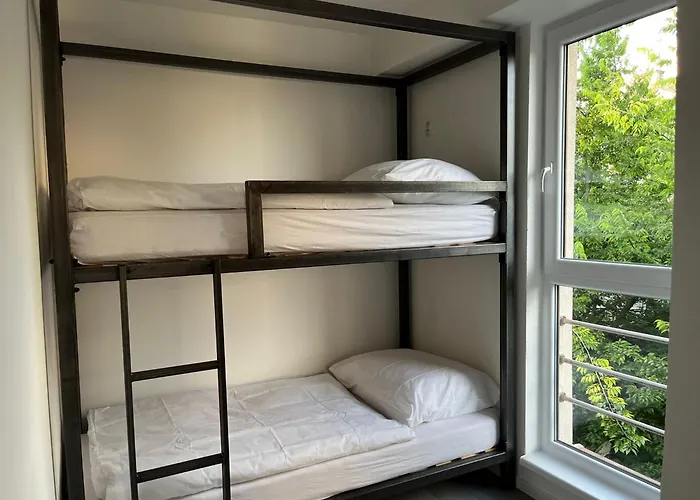 Vibe Loft Free Drink Daily By Zazi Хостел Братислава