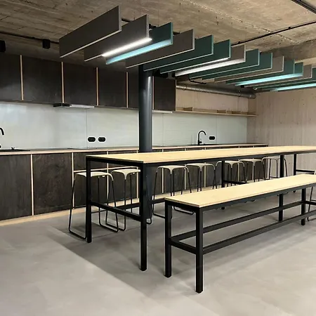 Vibe Loft Free Drink Daily By Zazi Albergue