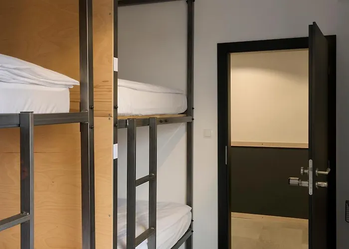 Vibe Loft Free Drink Daily By Zazi Hostel